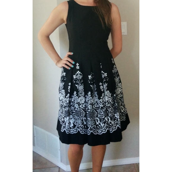 Chetta B B&W Fit & Flare Pleated Cocktail dress - Picture 4 of 7